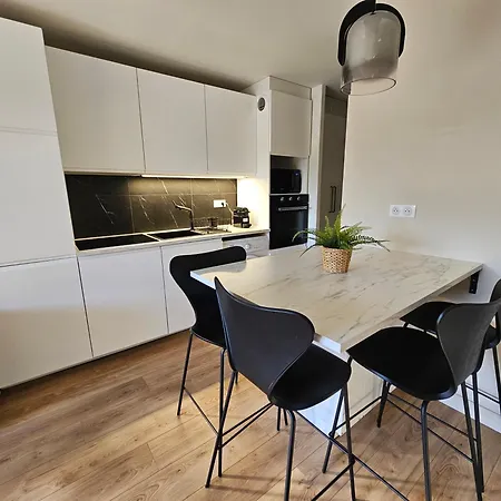 Appartement - Superbe 2 Pièces Avec Piscine - Proche Plages Et Centre Cannes