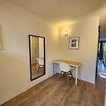 - Superbe 2 Pieces Avec Piscine - Proche Plages Et Centre *
